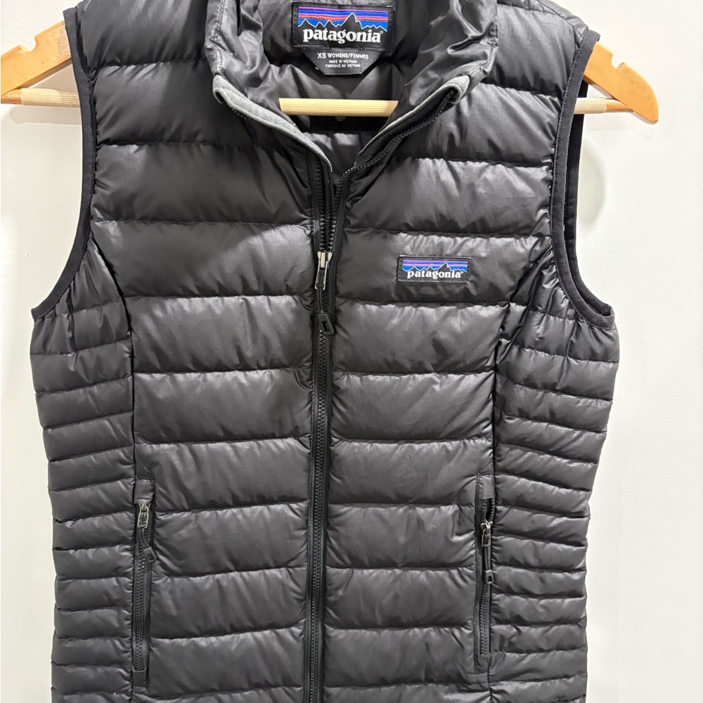 Patagonia Black Quilted Puffer Down Vest